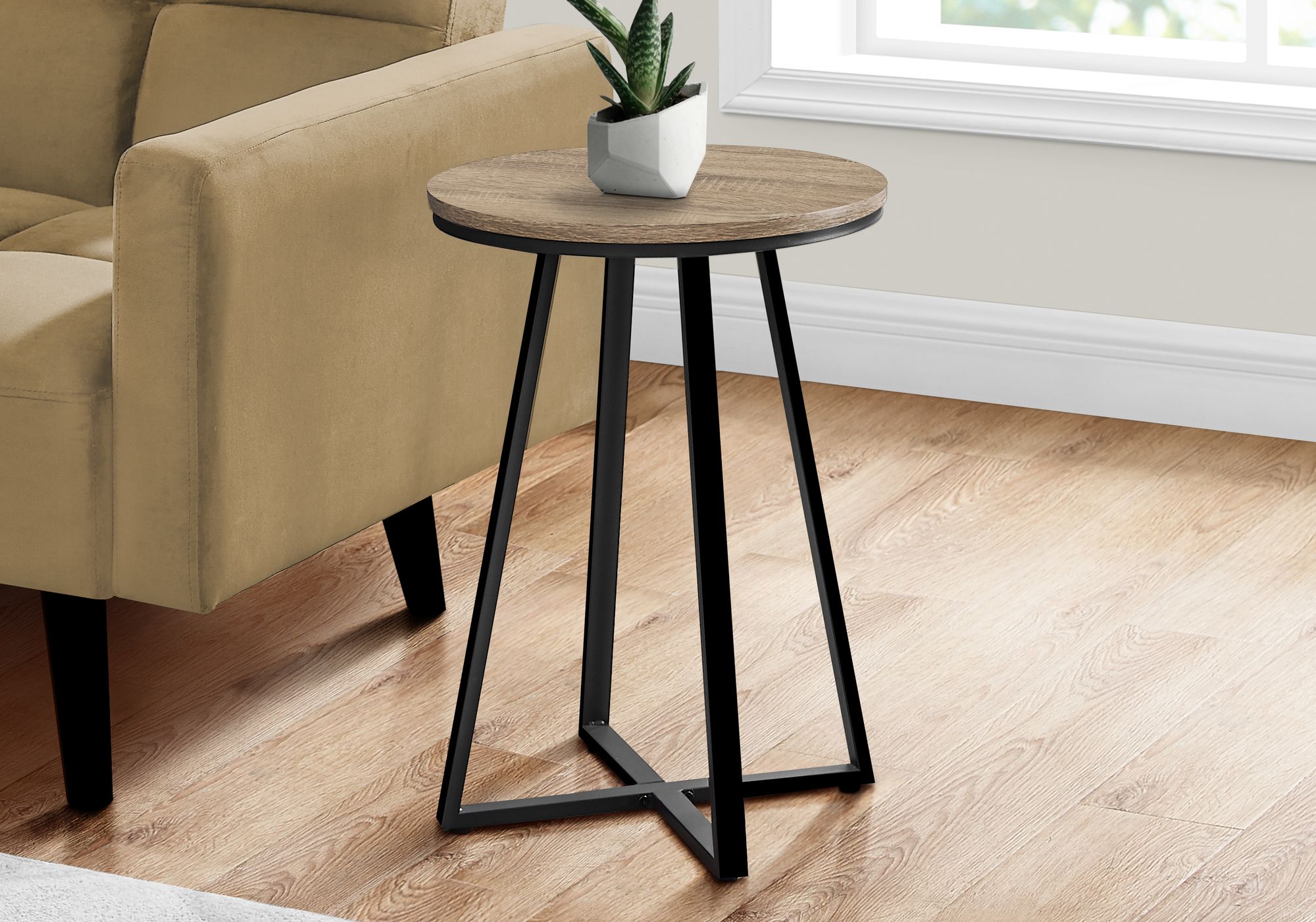 Mesa auxiliar de metal negro topo oscuro